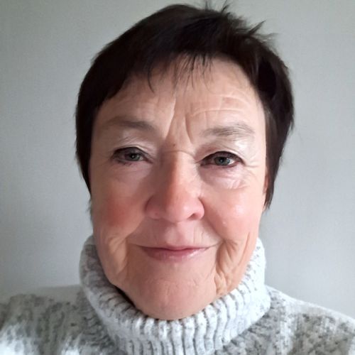 Dr. Monika Broecking